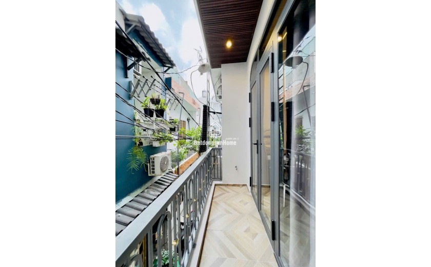 Nhà mới 2 tầng sàn 42m2, Vuông – Quang Trung QV
